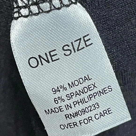 Brandy Melville Women’s Black Oversized Short Sleeve Top One Size - Picture 3 of 4